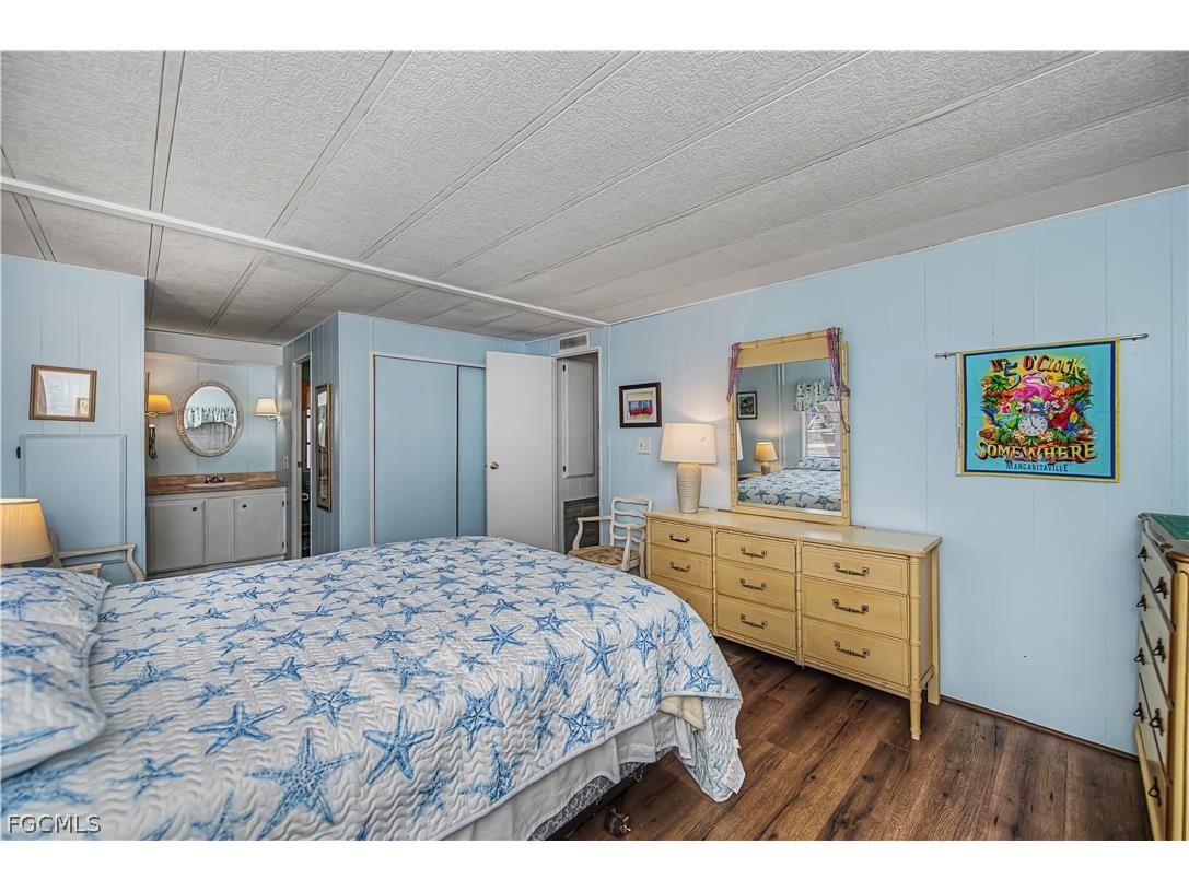 154 Overland Trail North Fort Myers FL 33917 2026009930 image17