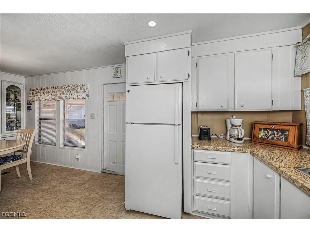 154 Overland Trail North Fort Myers FL 33917 2026009930 image4