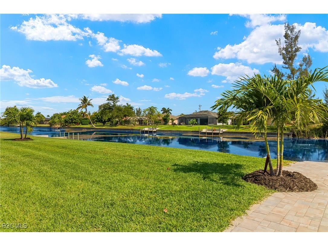 154 SE 20th Street Cape Coral FL 33990 2025002945 image17