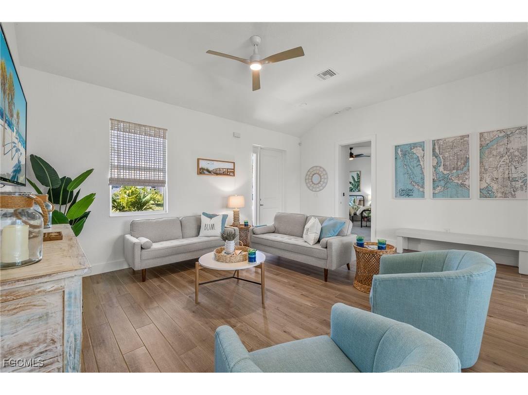 154 SE 20th Street Cape Coral FL 33990 2025002945 image18