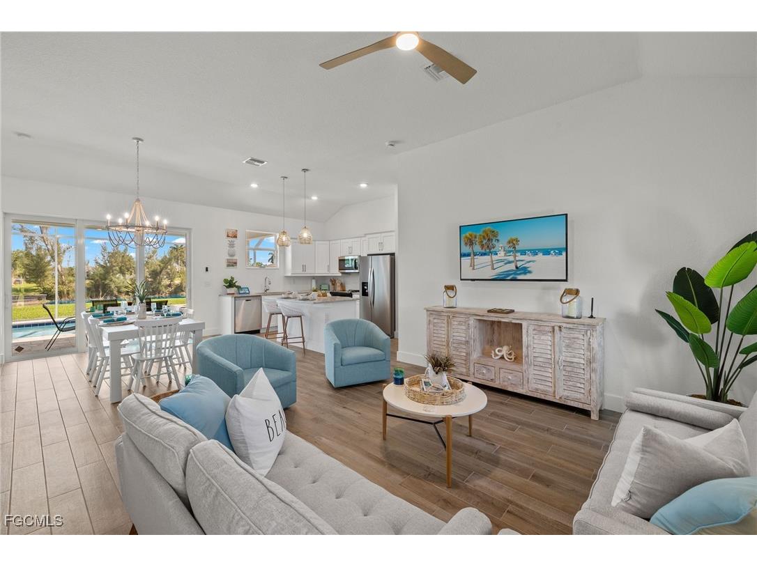 154 SE 20th Street Cape Coral FL 33990 2025002945 image5