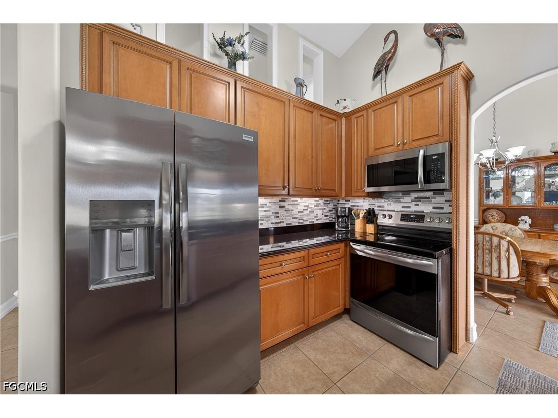 154 SE 21st Terrace Cape Coral FL 33990 2026015124 image12