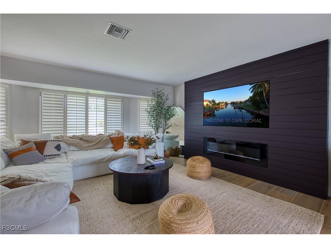 154 SW 52nd Street Cape Coral FL 33914 2025025171 image6