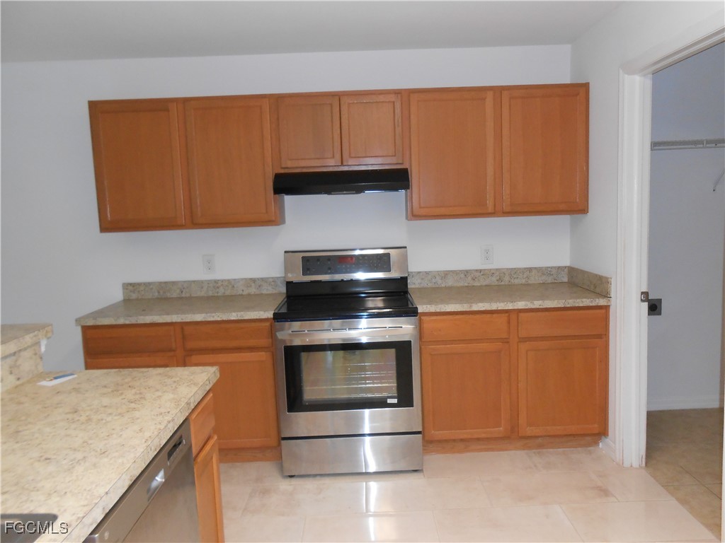 154 Shadowview Court Lehigh Acres FL 33974 2026004211 image5