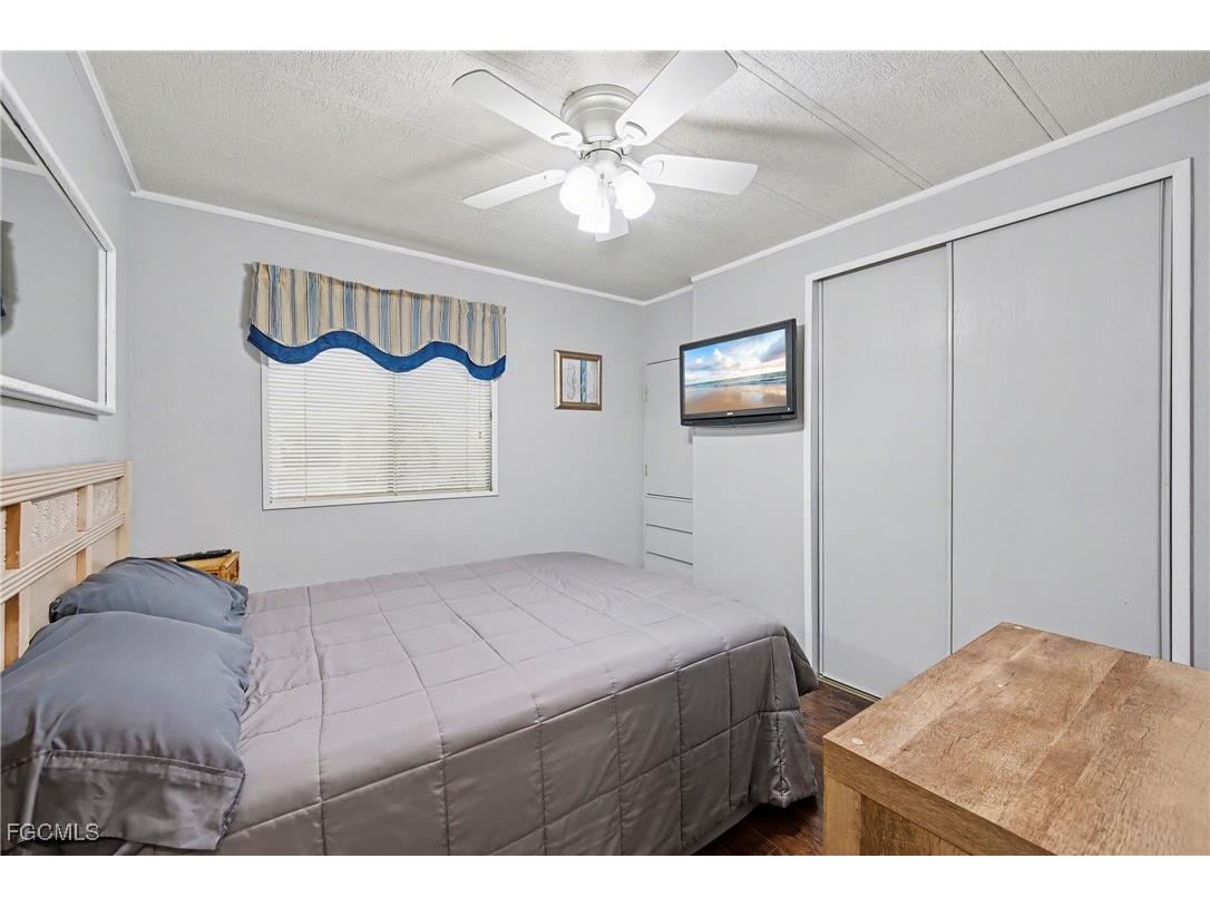 154 Siesta Lane Fort Myers FL 33905 2025025552 image11