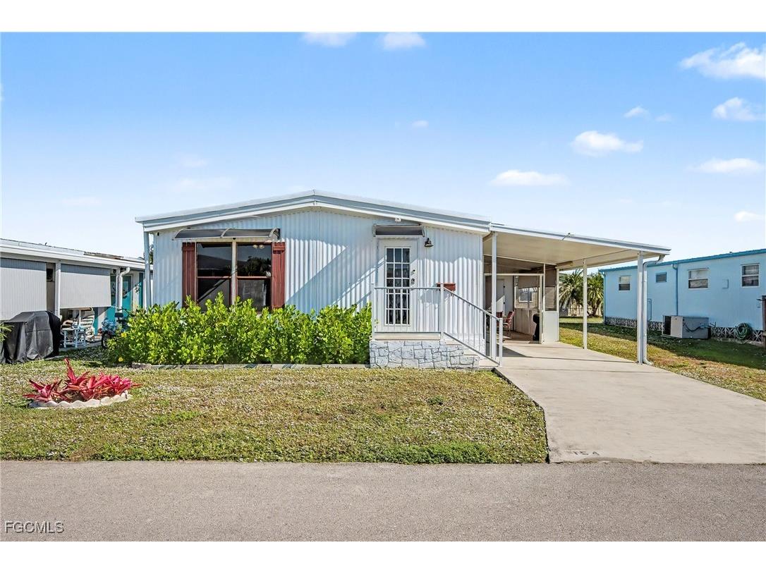 154 Siesta Lane Fort Myers FL 33905 2025025552 image2