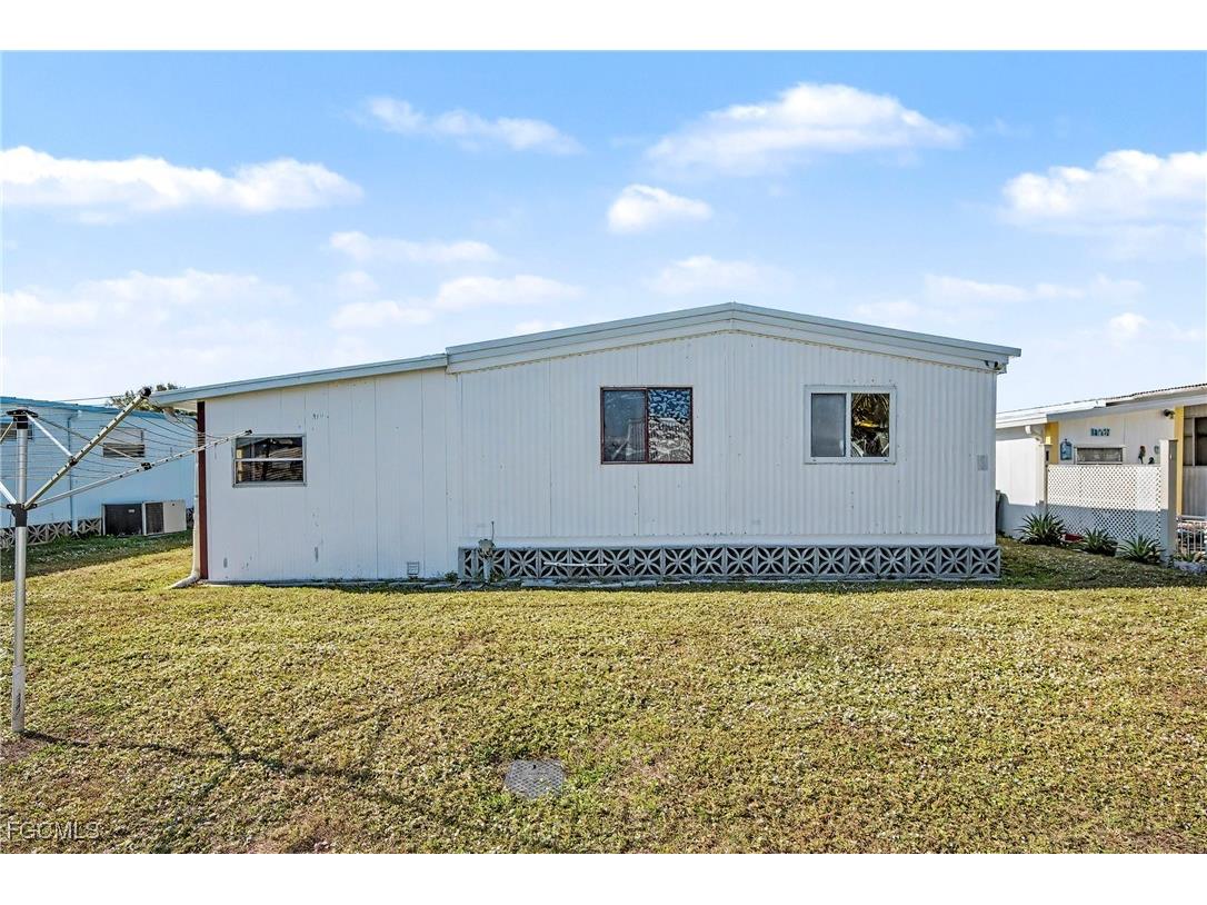 154 Siesta Lane Fort Myers FL 33905 2025025552 image21