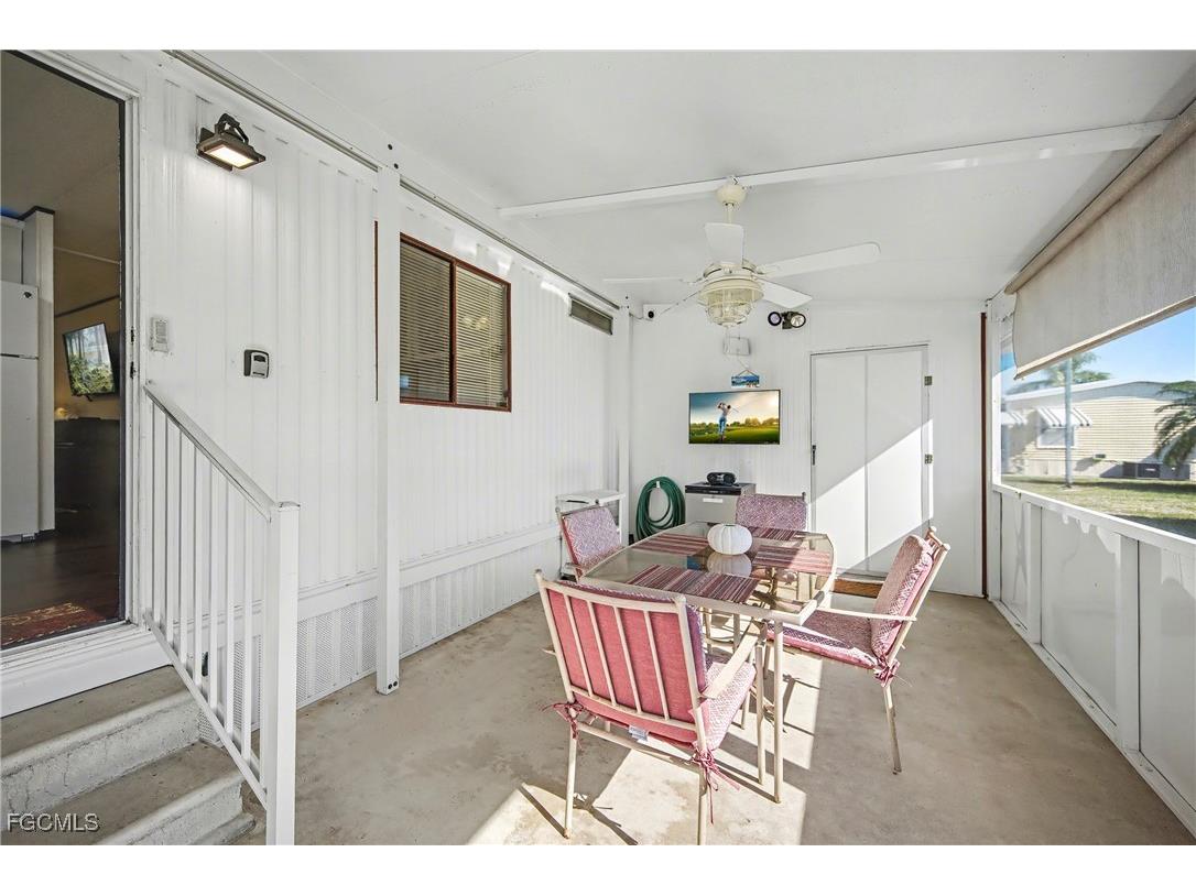 154 Siesta Lane Fort Myers FL 33905 2025025552 image23
