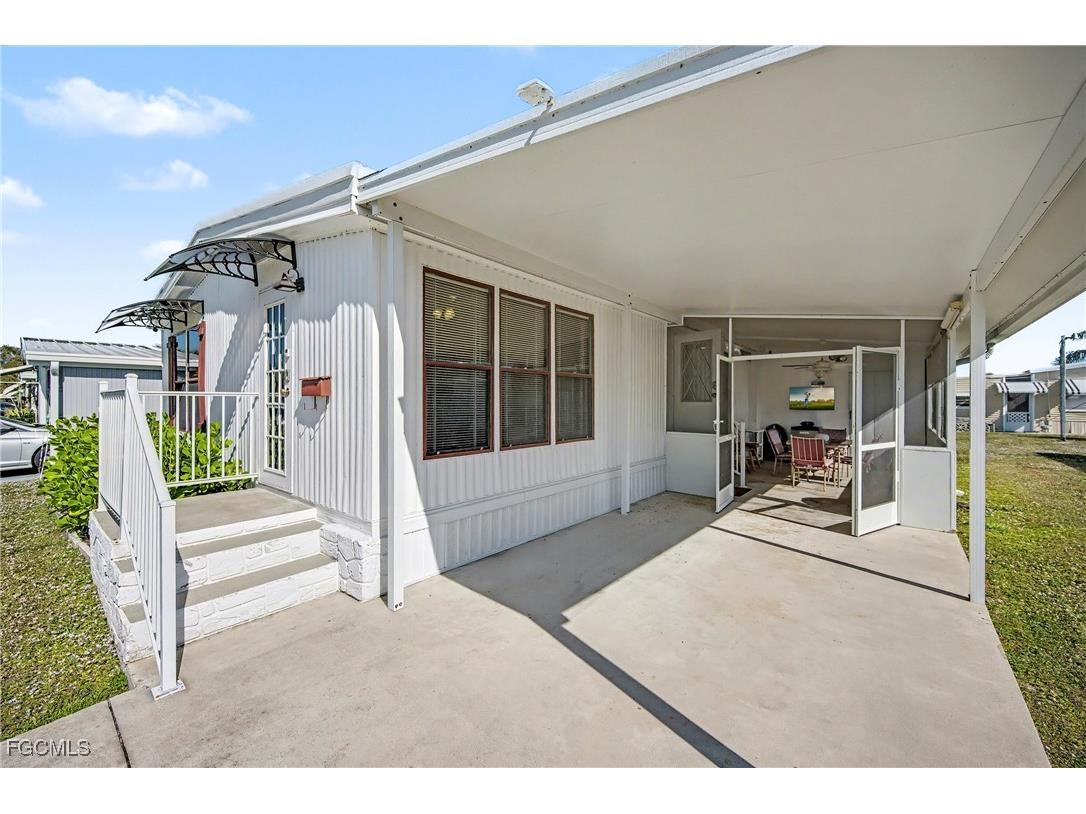 154 Siesta Lane Fort Myers FL 33905 2025025552 image24