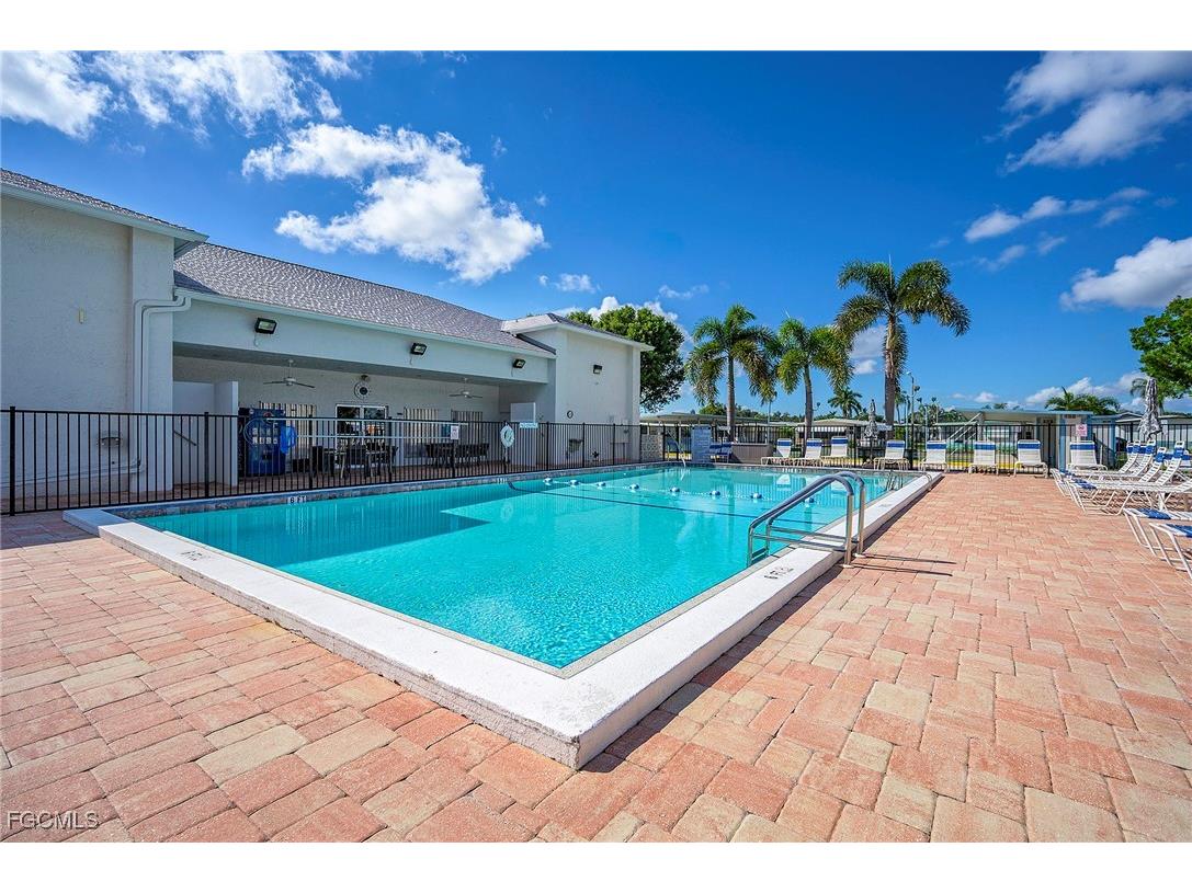 154 Siesta Lane Fort Myers FL 33905 2025025552 image30