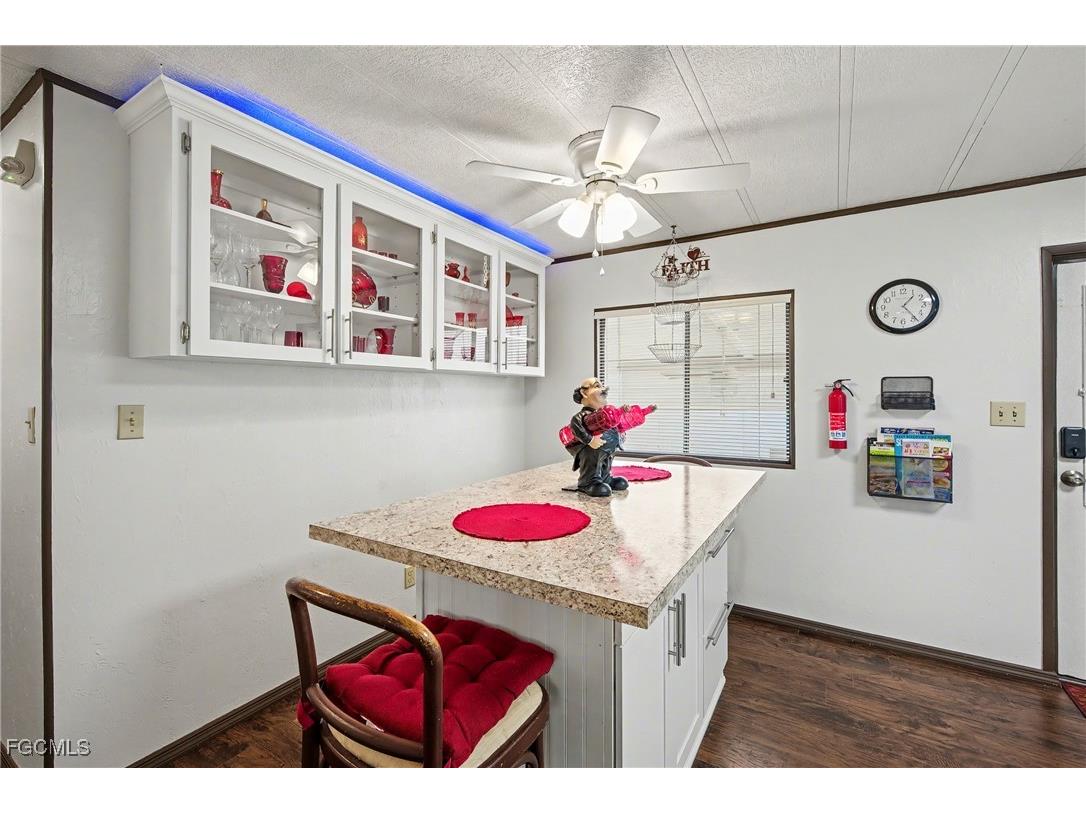 154 Siesta Lane Fort Myers FL 33905 2025025552 image7