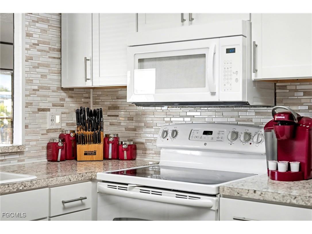 154 Siesta Lane Fort Myers FL 33905 2025025552 image9