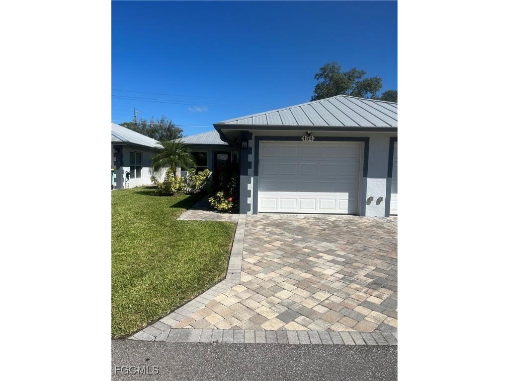 154 Village Circle Labelle FL 33935 2025022152 image1