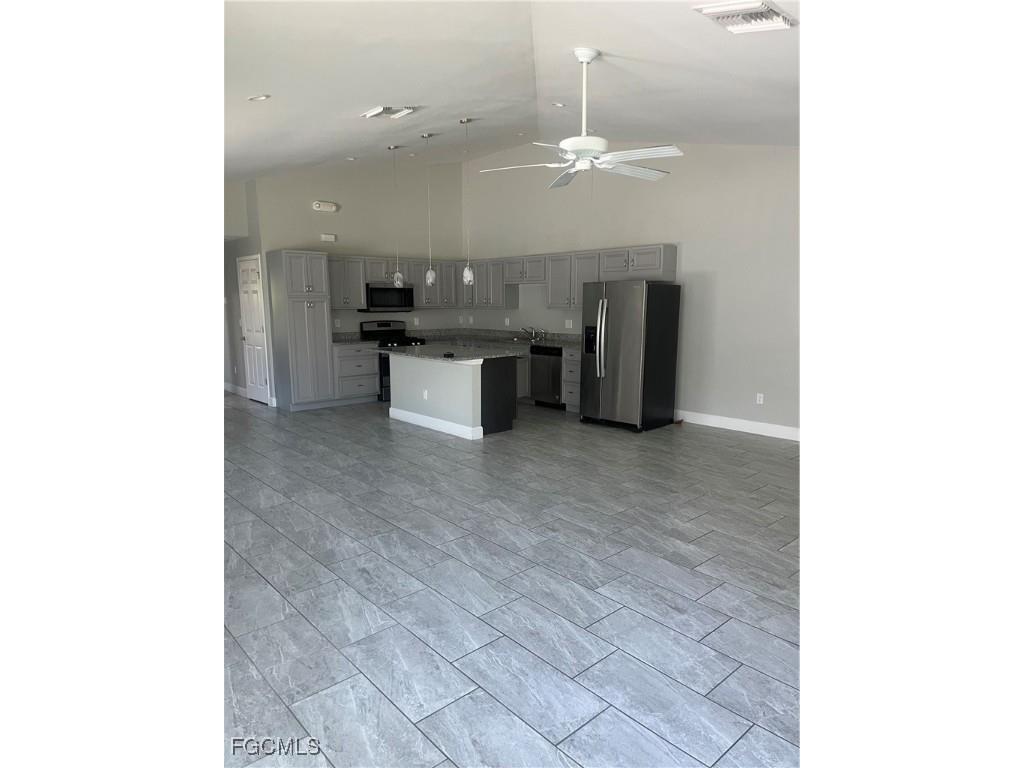 154 Village Circle Labelle FL 33935 2025022152 image2