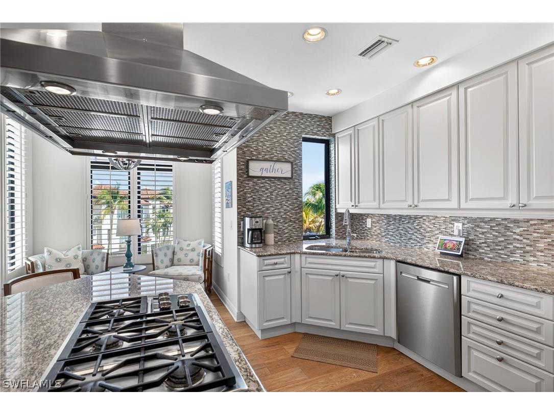 1540 5th Avenue S #D305 Naples FL 34102 226009324 image11