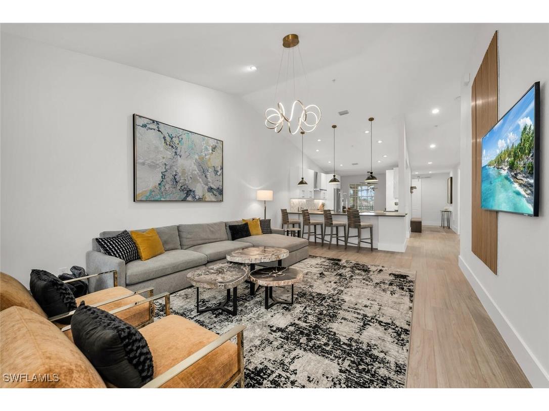 1540 Blue Point Avenue #201 Naples FL 34102 225065925 image10