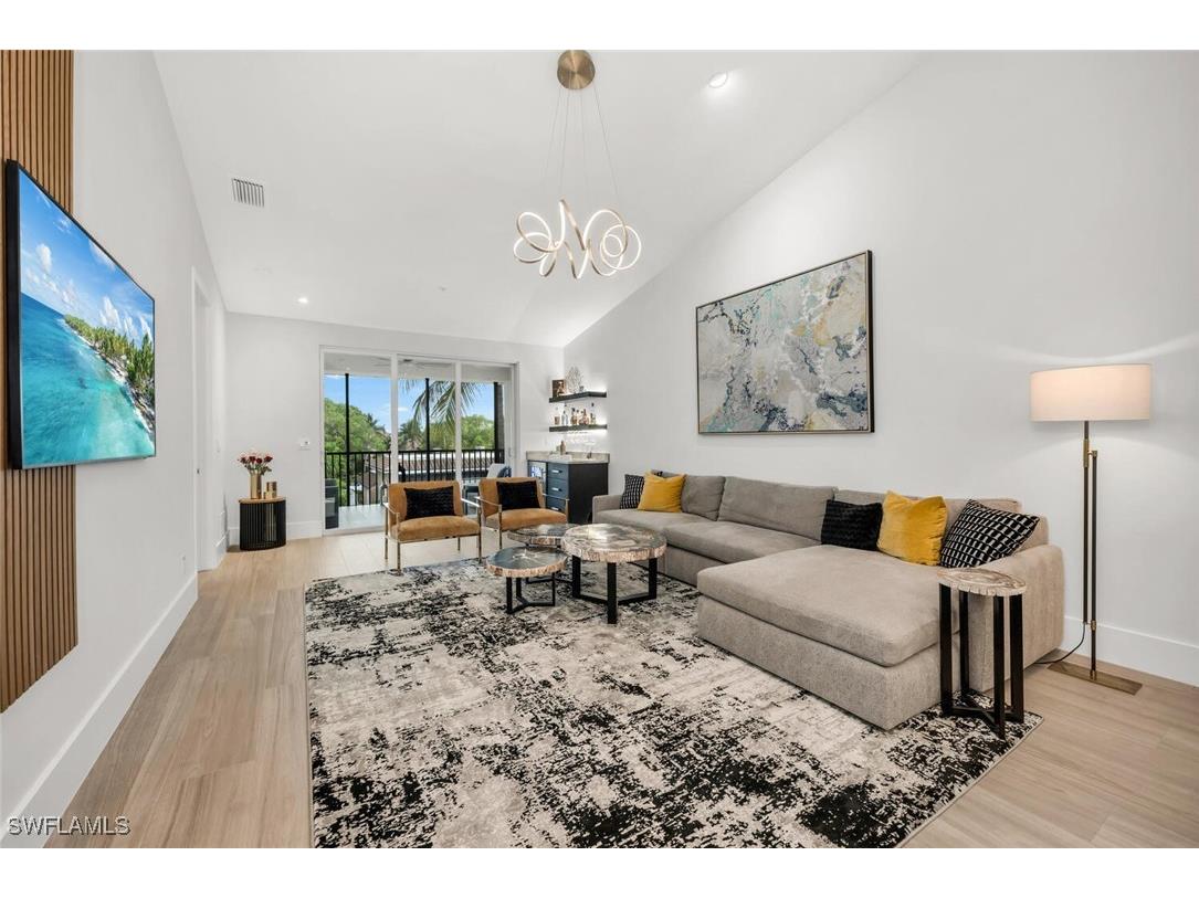 1540 Blue Point Avenue #201 Naples FL 34102 225065925 image12