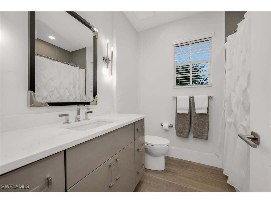 1540 Blue Point Avenue #201 Naples FL 34102 225065925 image19