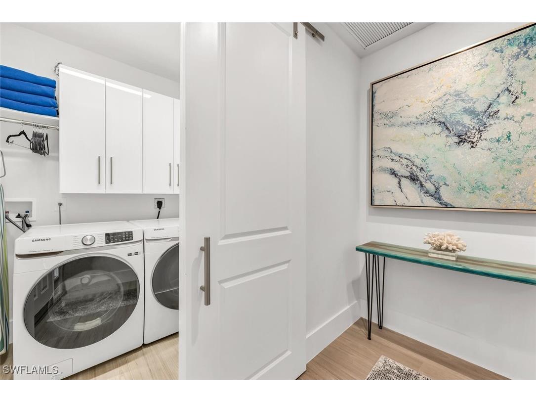 1540 Blue Point Avenue #201 Naples FL 34102 225065925 image20