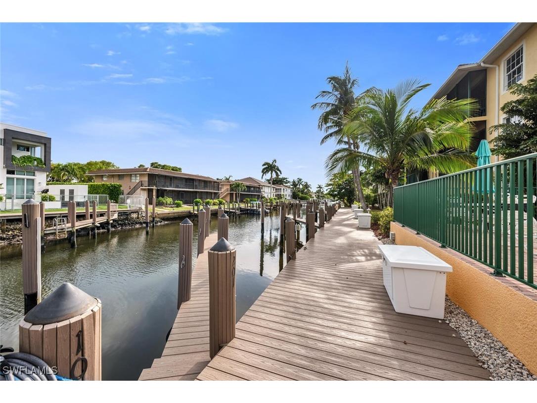 1540 Blue Point Avenue #201 Naples FL 34102 225065925 image4