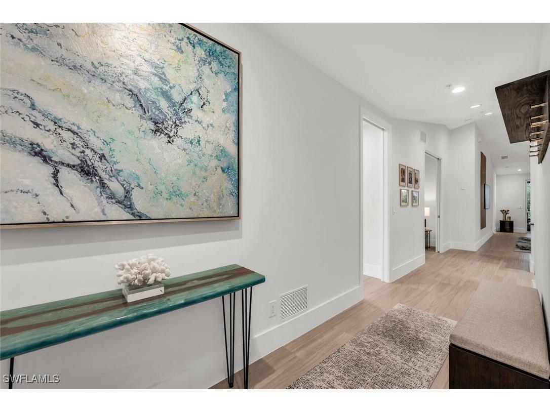 1540 Blue Point Avenue #201 Naples FL 34102 225065925 image9