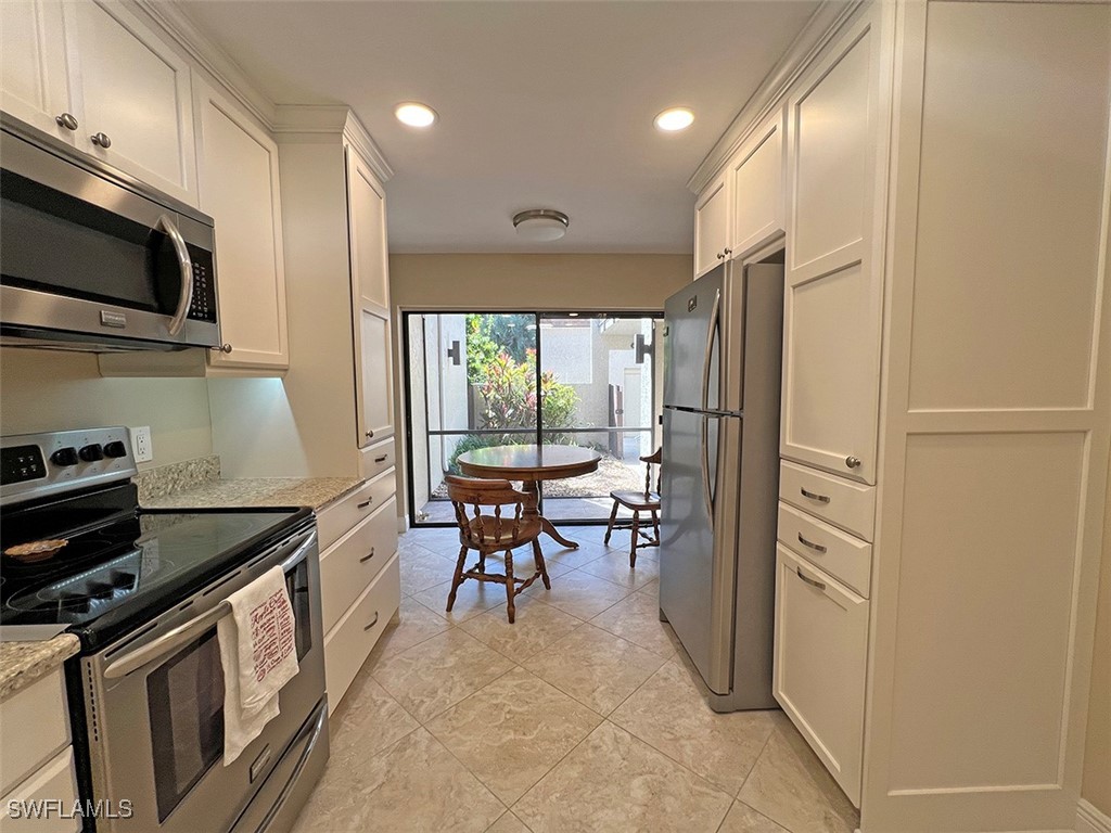 15400 Cedarwood Lane #102 Naples FL 34110 225083935 image10