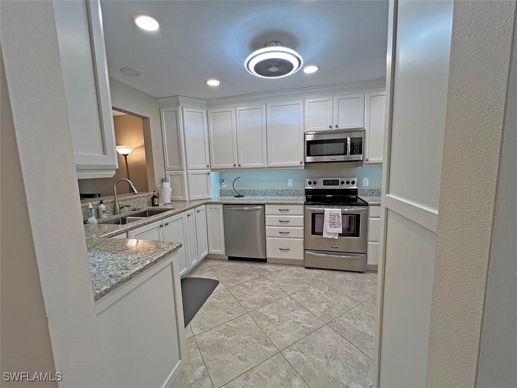 15400 Cedarwood Lane #102 Naples FL 34110 225083935 image8