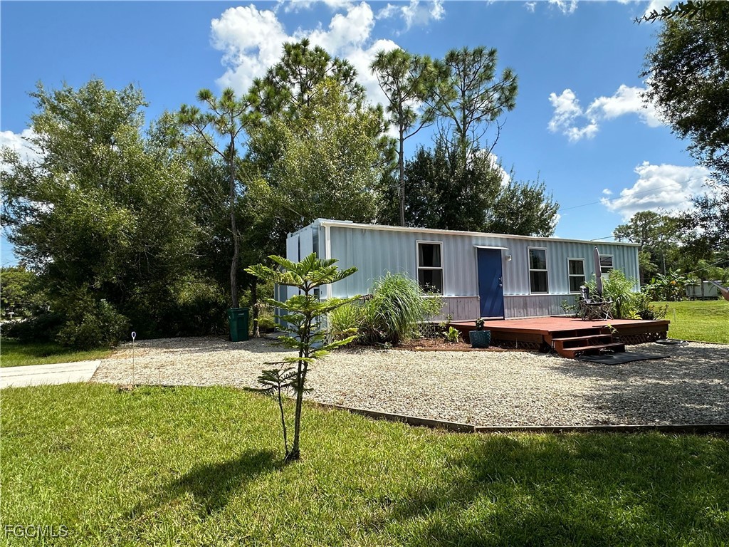 15419 & 15427 Lime Drive Punta Gorda FL 33955 2026002237 image1