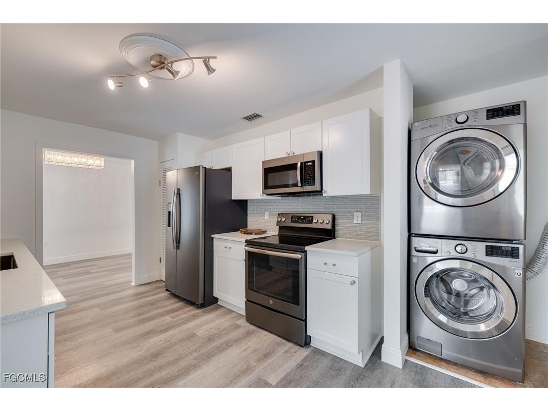 1542 Coconut Drive Fort Myers FL 33901 2026004659 image12