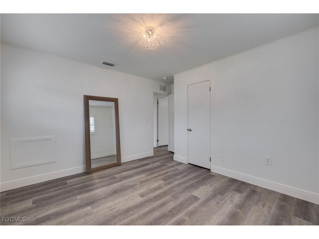 1542 Coconut Drive Fort Myers FL 33901 2026004659 image16
