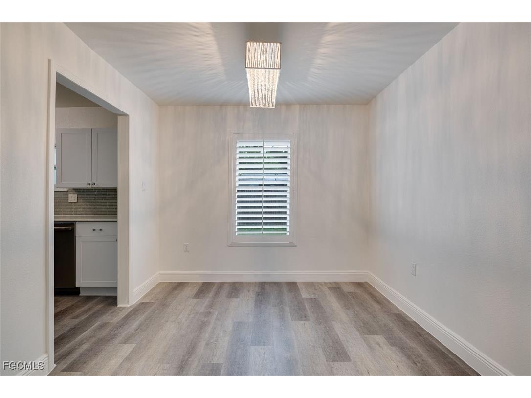 1542 Coconut Drive Fort Myers FL 33901 2026004659 image8