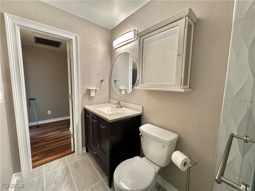 15427 Crystal Lake Drive North Fort Myers FL 33917 2025024544 image21