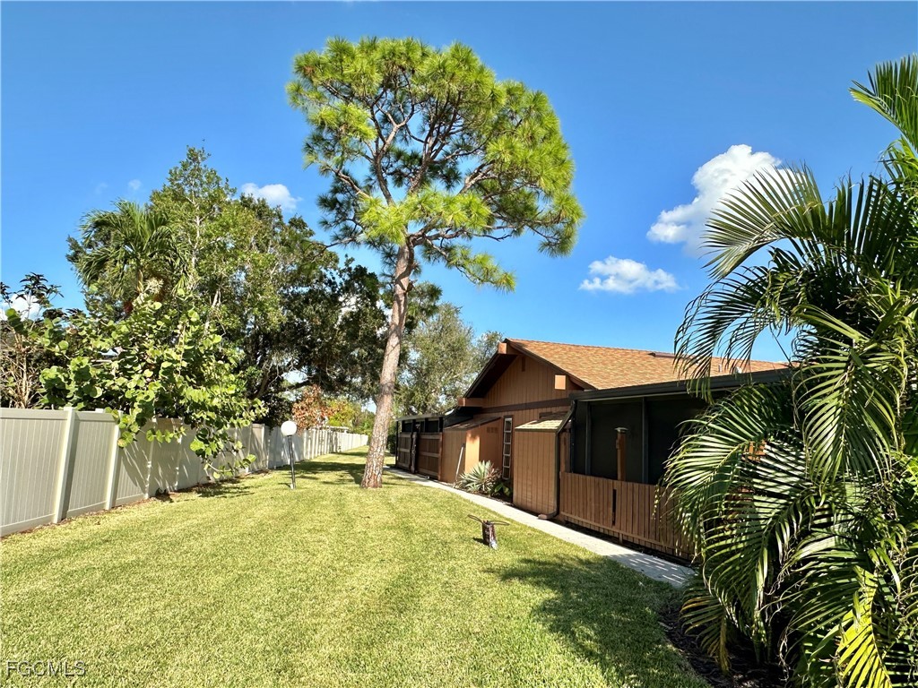15427 Crystal Lake Drive North Fort Myers FL 33917 2025024544 image36