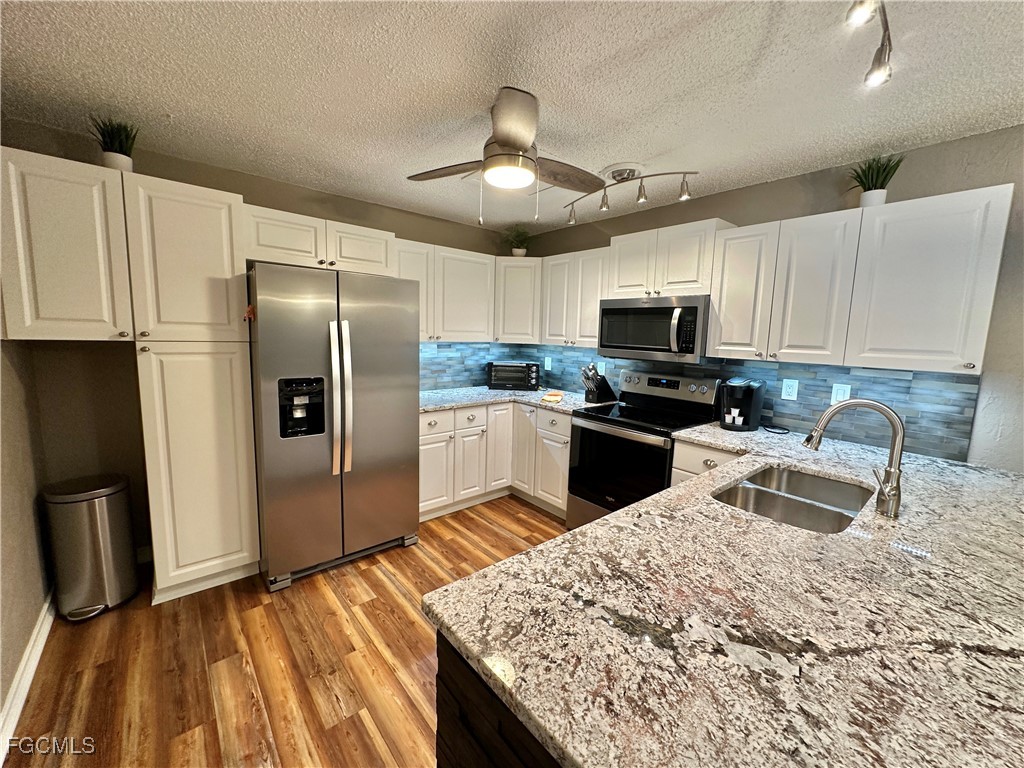 15427 Crystal Lake Drive North Fort Myers FL 33917 2025024544 image8