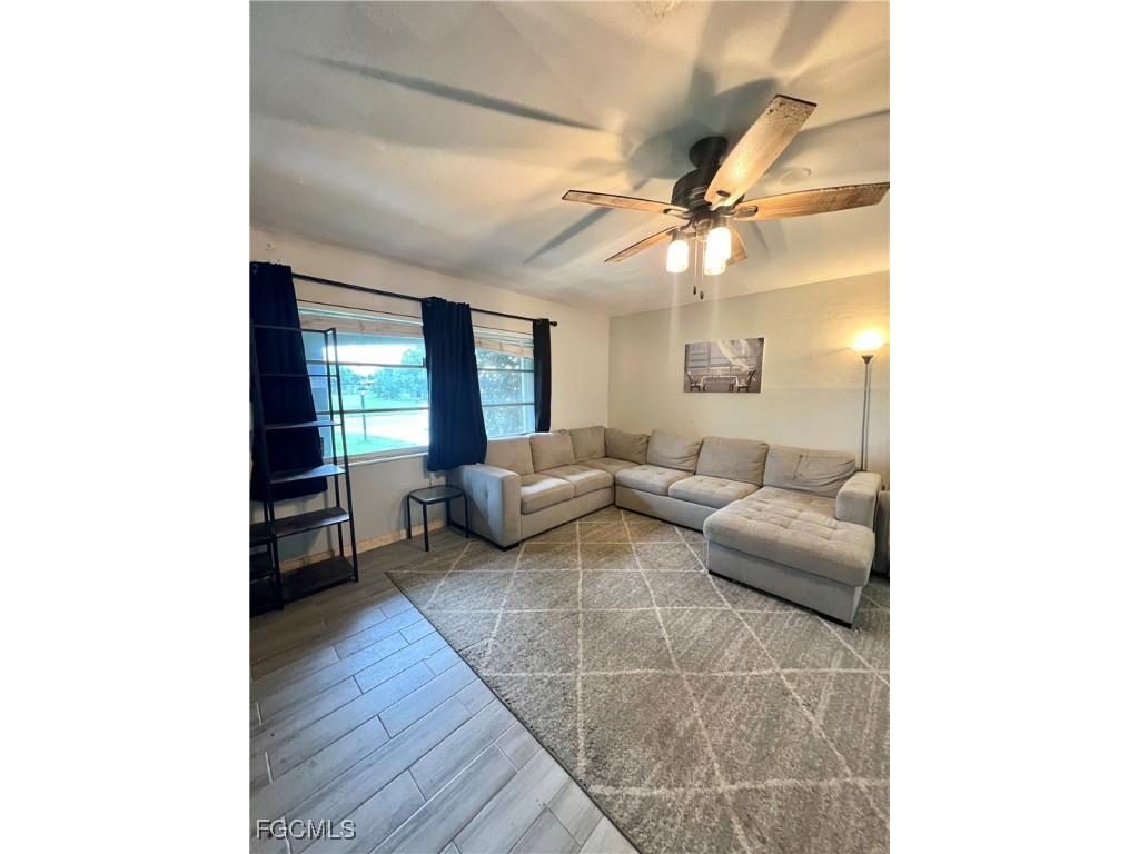 1543 Medford Place Lehigh Acres FL 33936 2025010363 image2