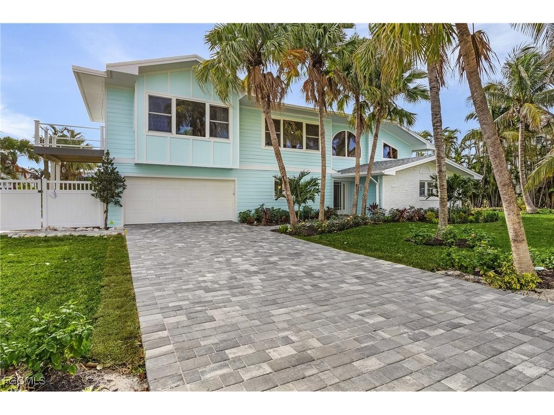 1543 San Carlos Bay Drive Sanibel FL 33957 2025023027 image1