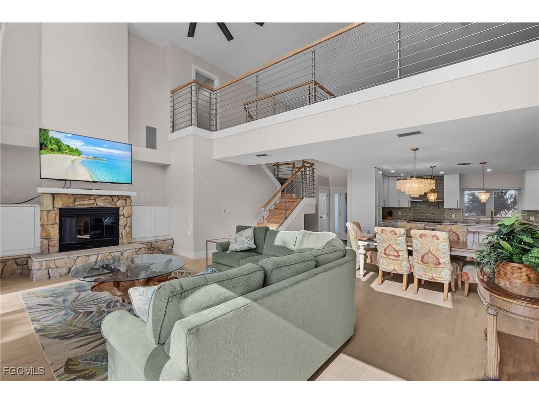 1543 San Carlos Bay Drive Sanibel FL 33957 2025023027 image10