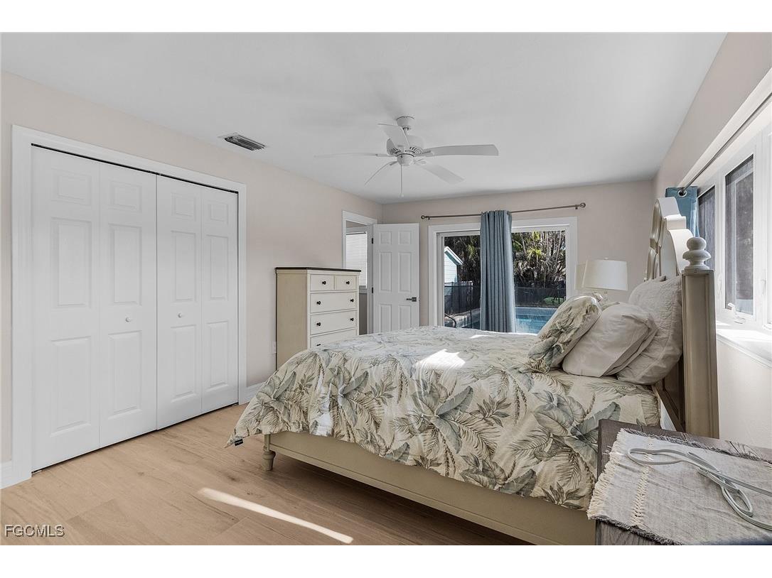 1543 San Carlos Bay Drive Sanibel FL 33957 2025023027 image12