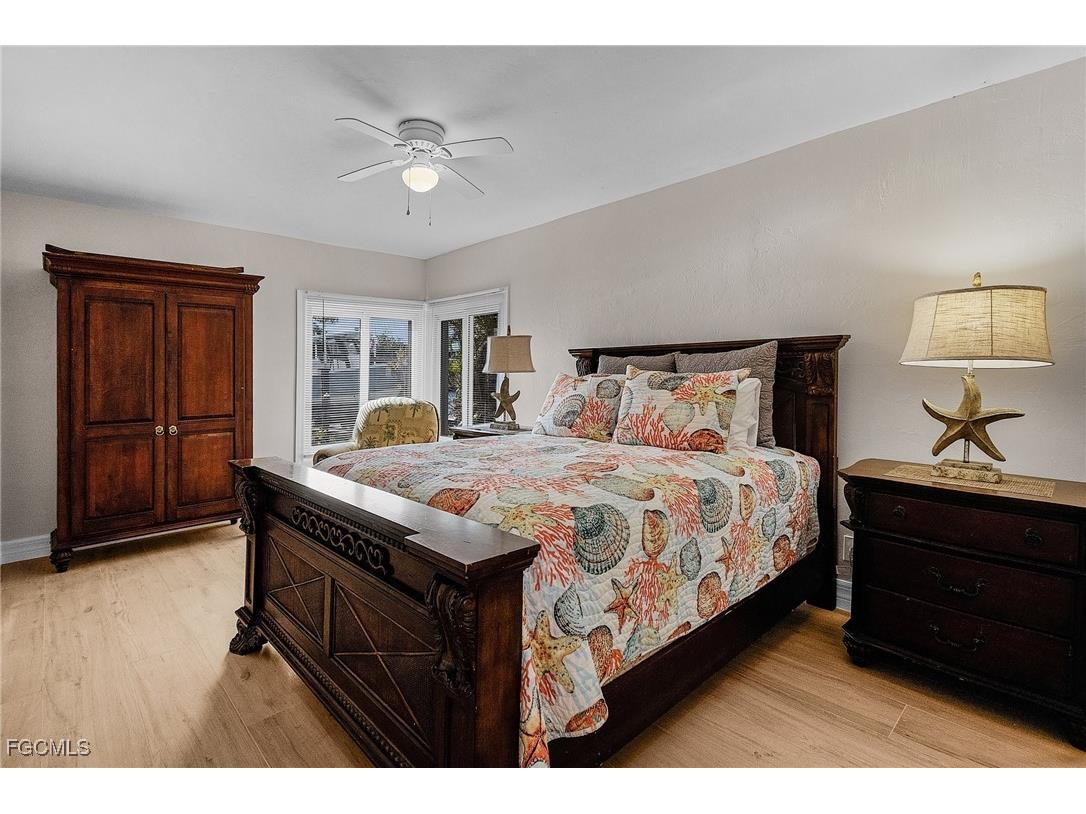 1543 San Carlos Bay Drive Sanibel FL 33957 2025023027 image14