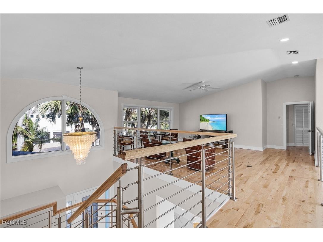 1543 San Carlos Bay Drive Sanibel FL 33957 2025023027 image22