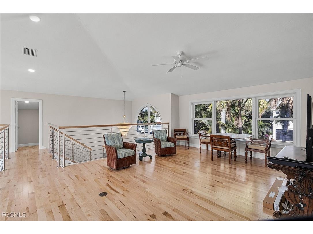 1543 San Carlos Bay Drive Sanibel FL 33957 2025023027 image23