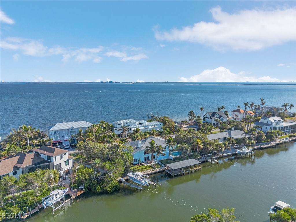 1543 San Carlos Bay Drive Sanibel FL 33957 2025023027 image33