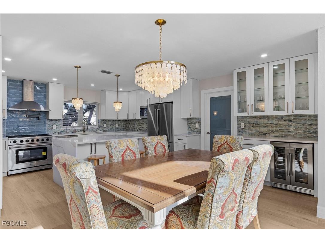 1543 San Carlos Bay Drive Sanibel FL 33957 2025023027 image5