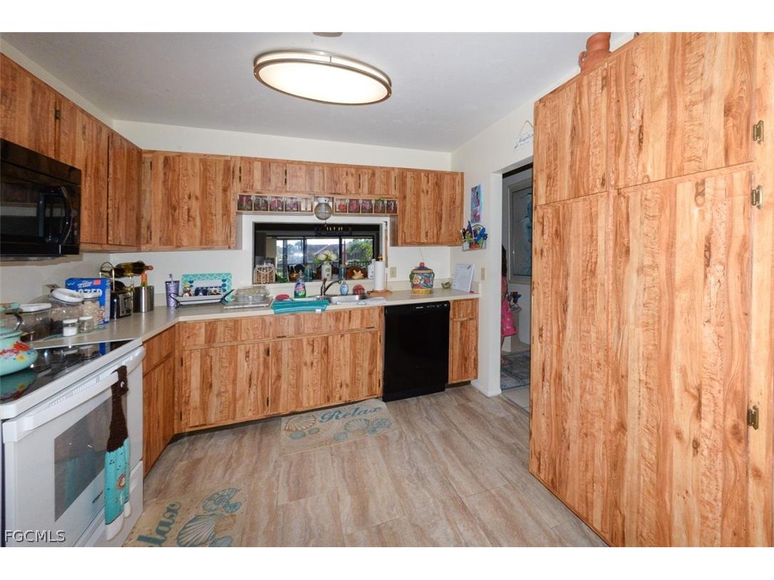 15452 Admiralty Circle #6 North Fort Myers FL 33917 2026010066 image6