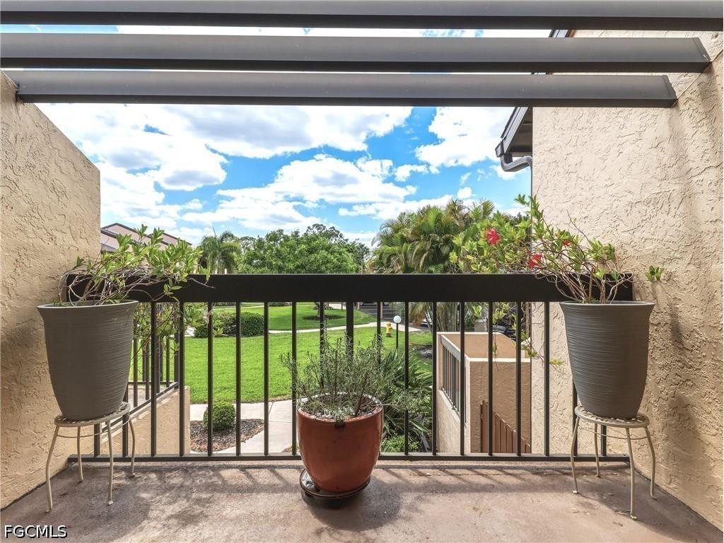 15452 Admiralty Circle #9 North Fort Myers FL 33917 2026019324 image1