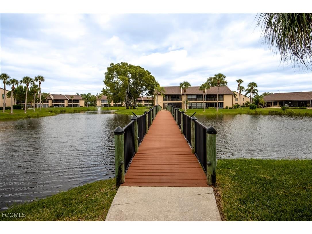 15456 Admiralty Circle #10 North Fort Myers FL 33917 2025019370 image33