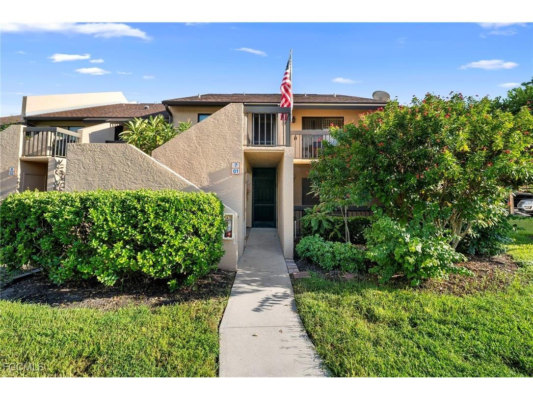 15456 Admiralty Circle #1 North Fort Myers FL 33917 2025020288 image2