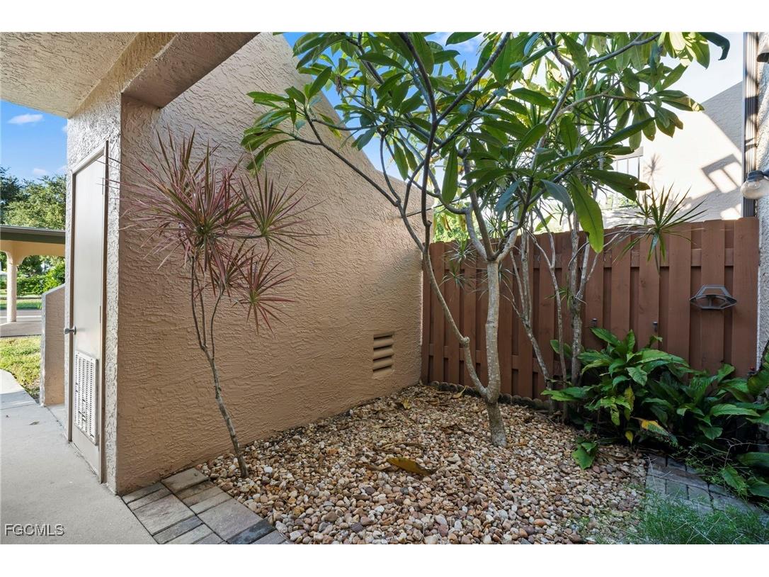 15456 Admiralty Circle #1 North Fort Myers FL 33917 2025020288 image35