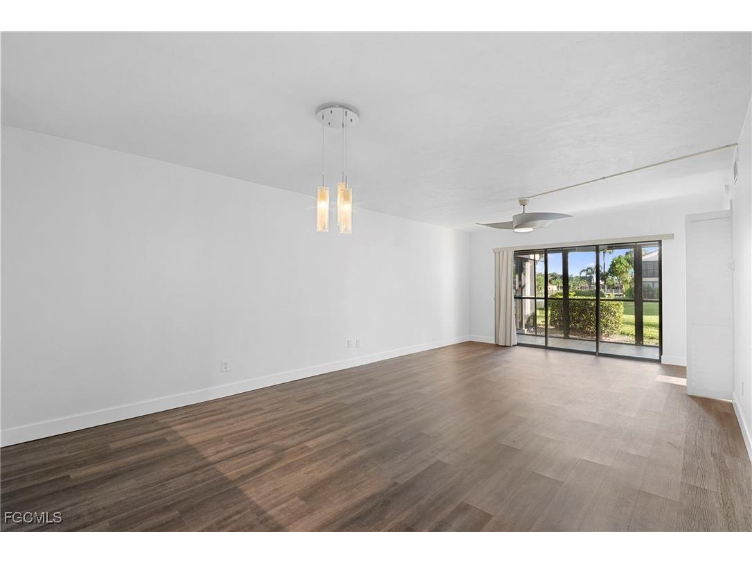 15456 Admiralty Circle #1 North Fort Myers FL 33917 2025020288 image4