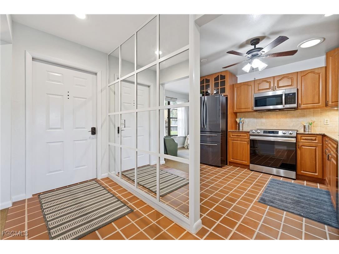 15466 Admiralty Circle #4 North Fort Myers FL 33917 2025012429 image2
